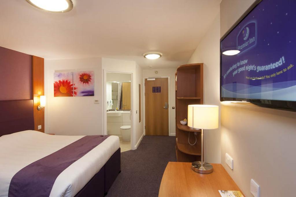 Premier Inn Birmingham City - Waterloo St Ngoại thất bức ảnh